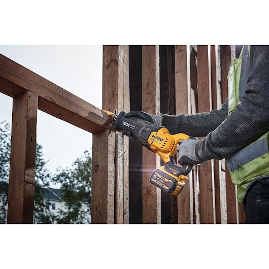Brushless Cordless Reciprocating Sa